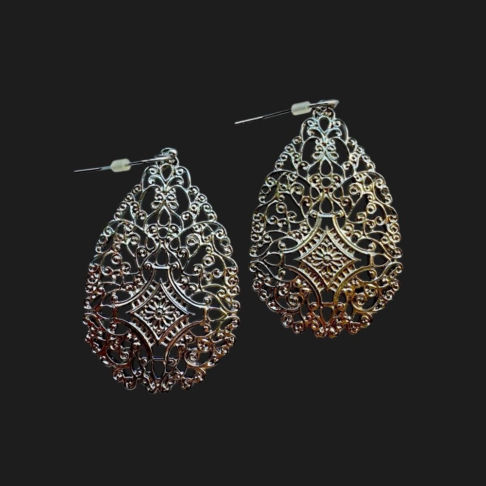 Elegant Silver Filigree Teardrop Dangle Earrings